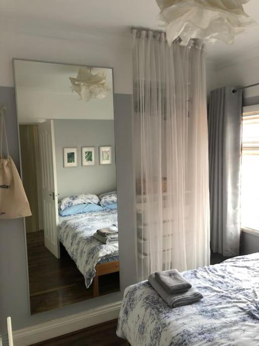 Cosy Two Bed Terraced House 7Min Drive From City Belfast Zewnętrze zdjęcie